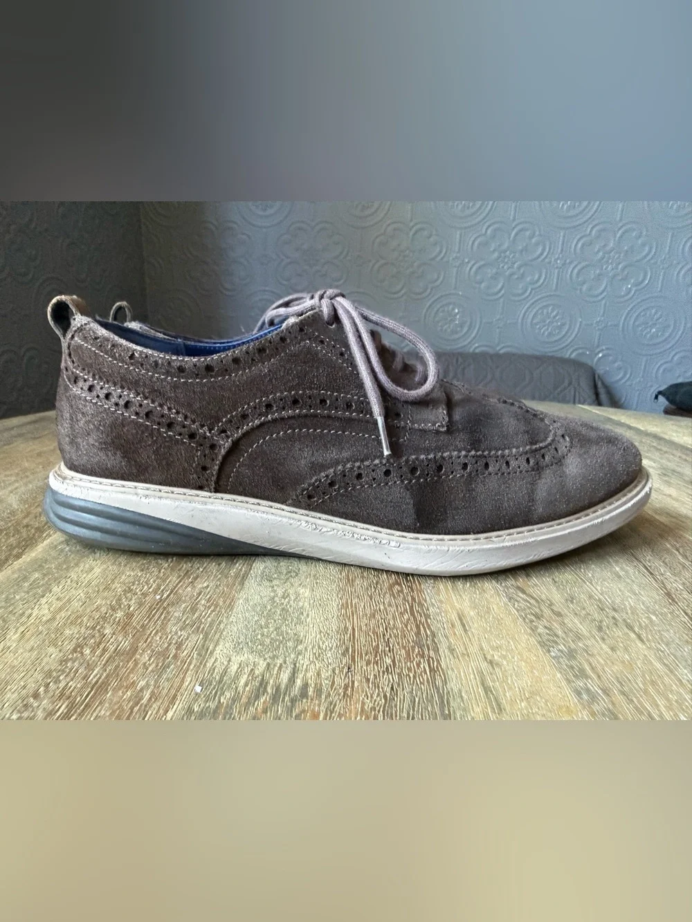 Cole Haan GrandEvølution Wingtip Oxfords Brown suede- Size 9